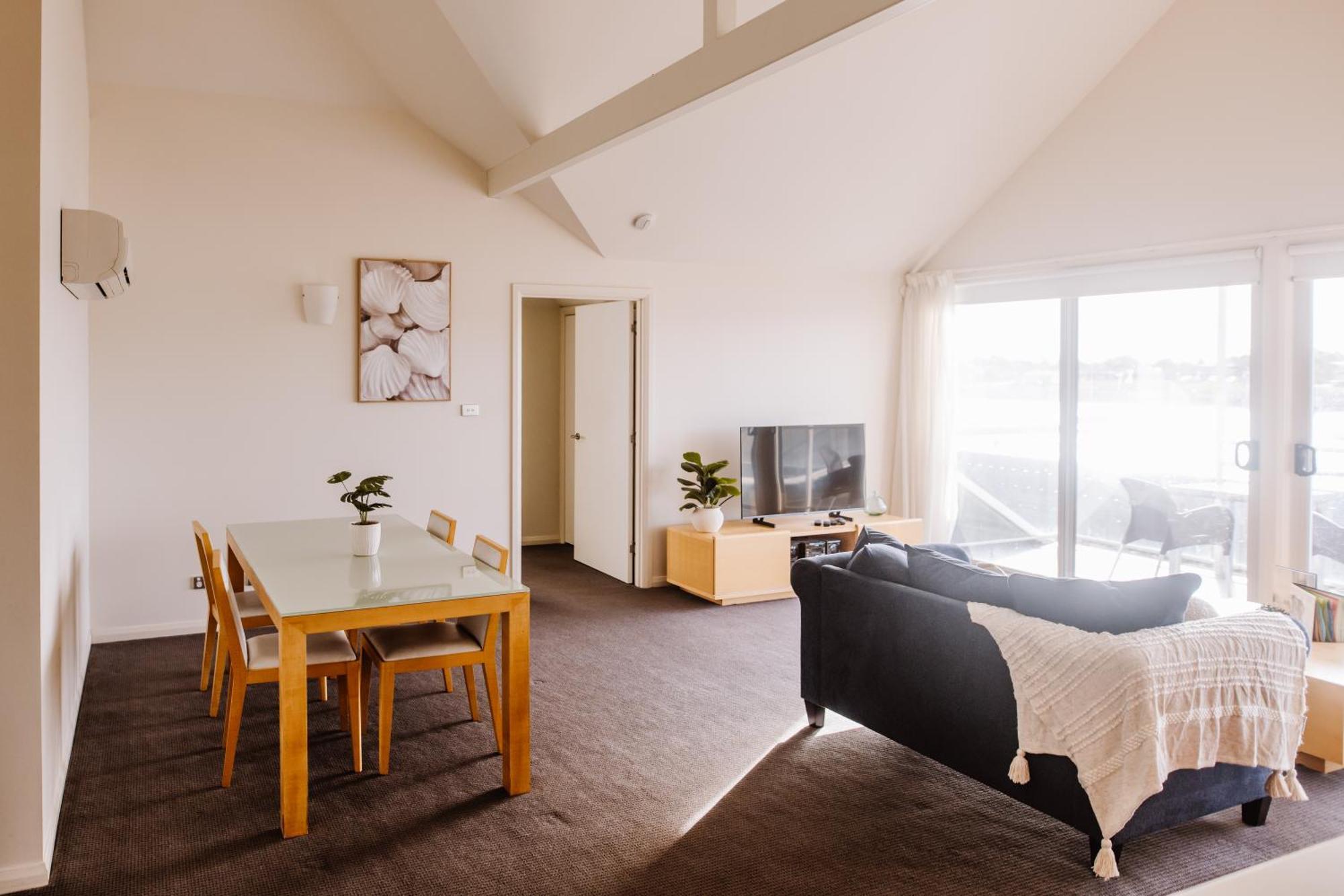 York Cove Hotel George Town Eksteriør billede