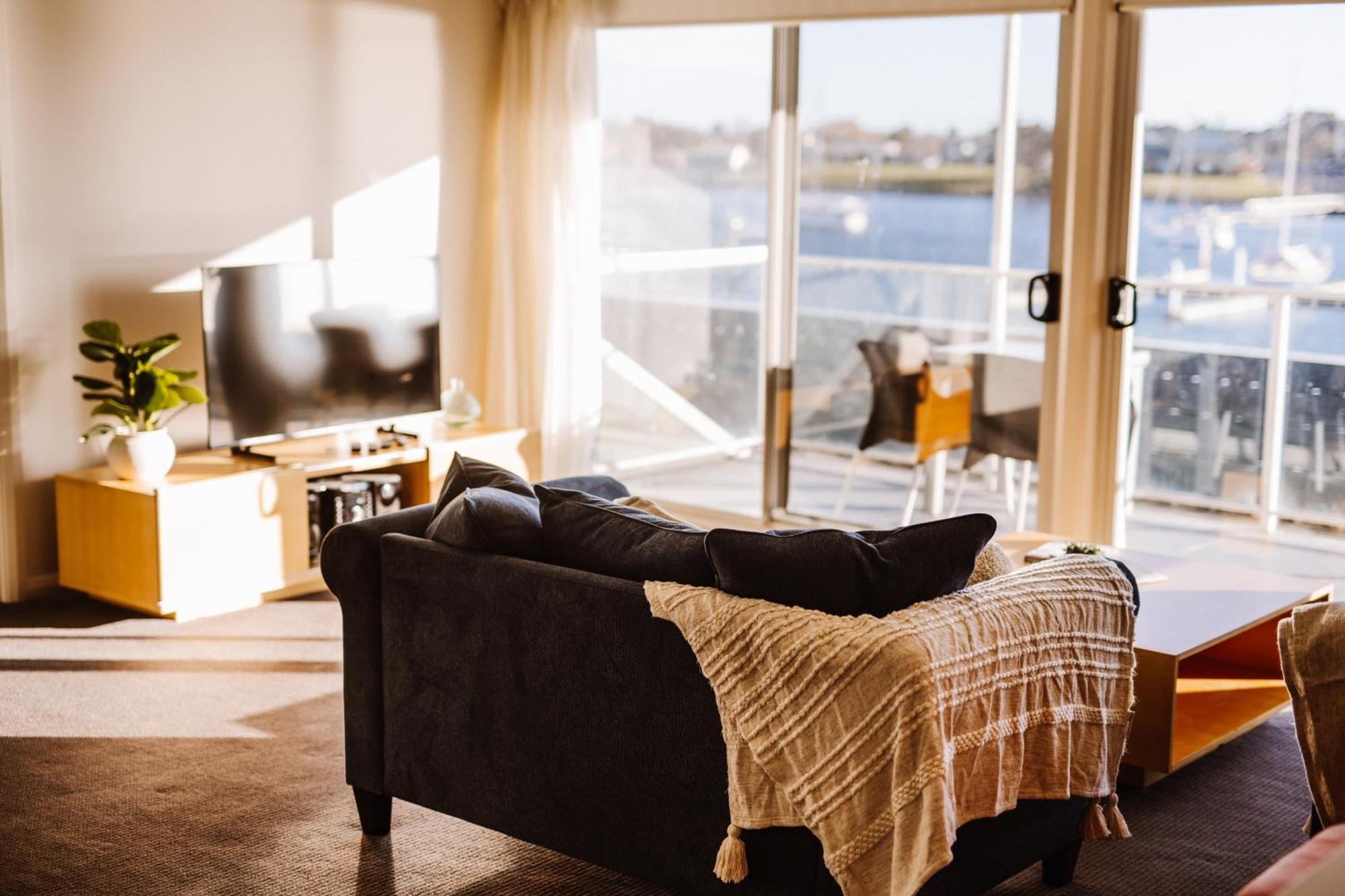 York Cove Hotel George Town Eksteriør billede